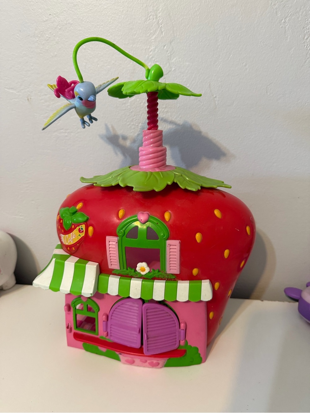 Y2K Strawberry Shortcake Berry Cafe